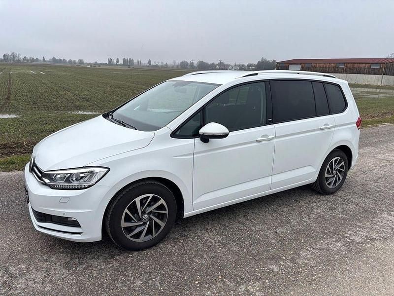 Gebraucht VW Touran Sound 150 PS (110 kW) 2018 Weiß Van / Kleinbus
