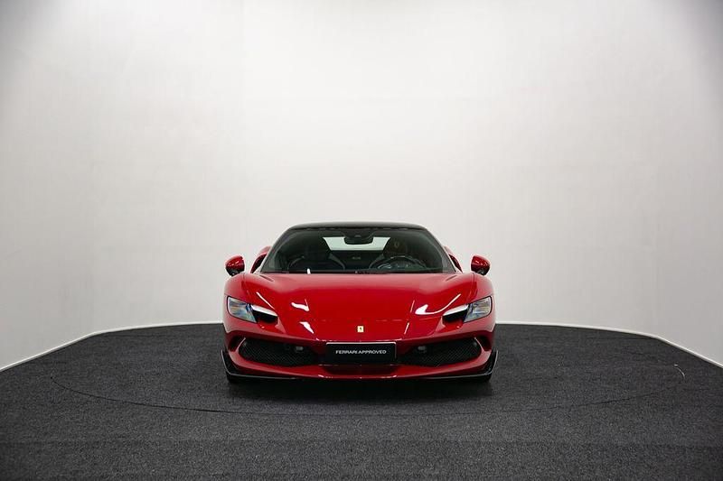 Gebraucht Ferrari 296 829 PS (609 kW) 2022 Rot