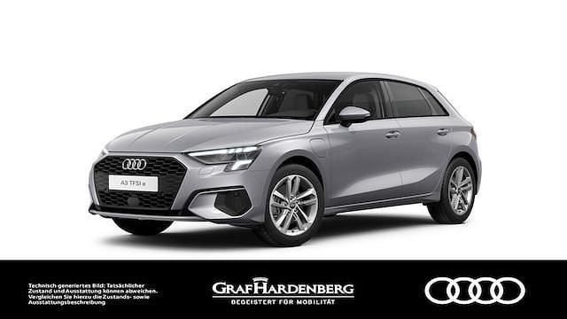 Gebraucht Audi A3 Sportback e-tron Ambiente 204 PS (150 kW) 2023 Florettsilber metallic Kleinwagen