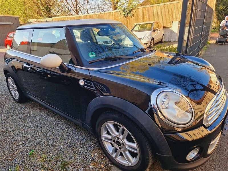 Second-hand Mini Cooper 122 CP (89 kW) 2011 Negru Hatchback