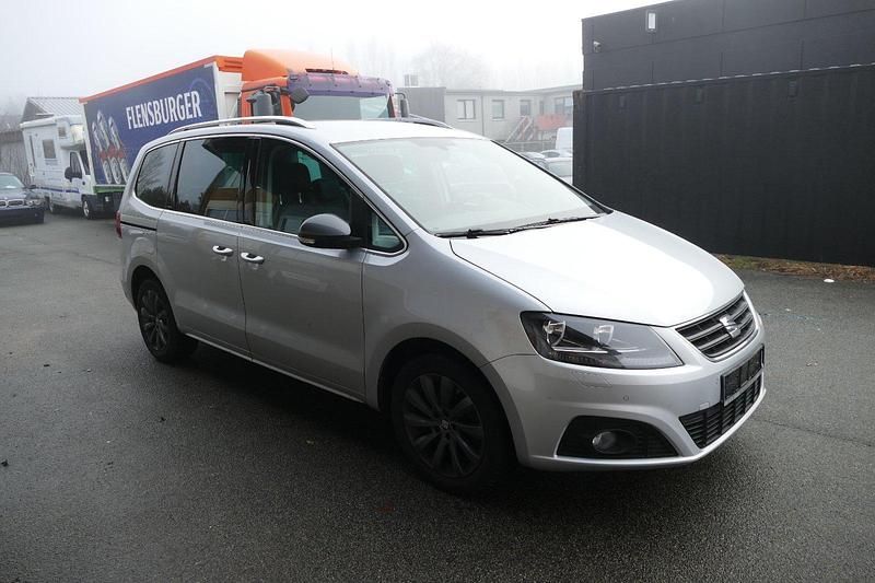 Usata Seat Alhambra 150 CV (110 kW) 2016 Argento Monovolume