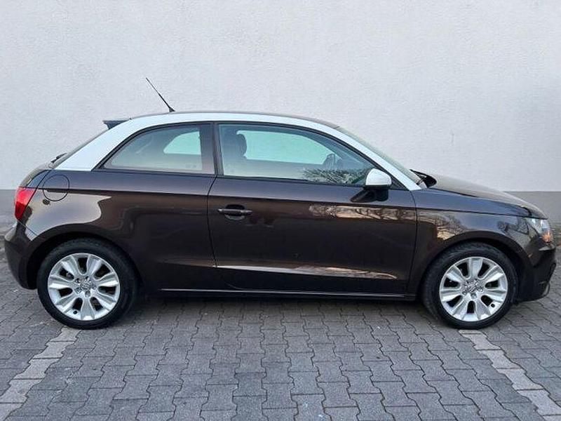 Gebraucht Audi A1 Ambition 86 PS (63 kW) 2010 Braun Kleinwagen