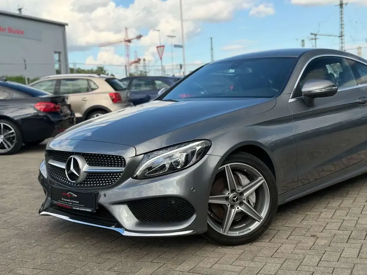 Gebraucht Mercedes C180 AMG line 156 PS (114 kW) 2016 Grau Coupé