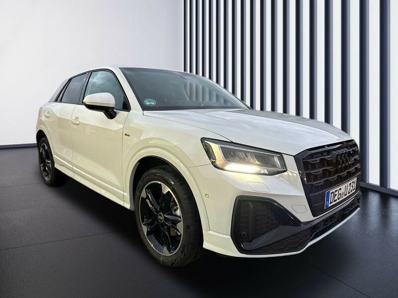 Gebraucht Audi Q2 S-Line 150 PS (110 kW) 2023 Weiß SUV