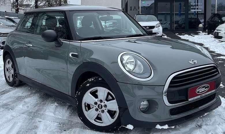 Gebraucht Mini ONE 102 PS (75 kW) 2017 Moonwalk grey (metallic) Kleinwagen