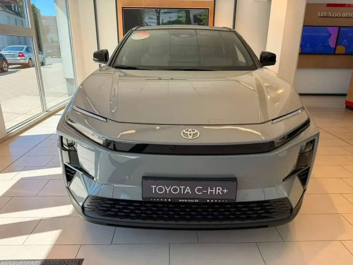 Neu Toyota C-HR+ Lounge 252 kW (343 PS) 2026 Other SUV