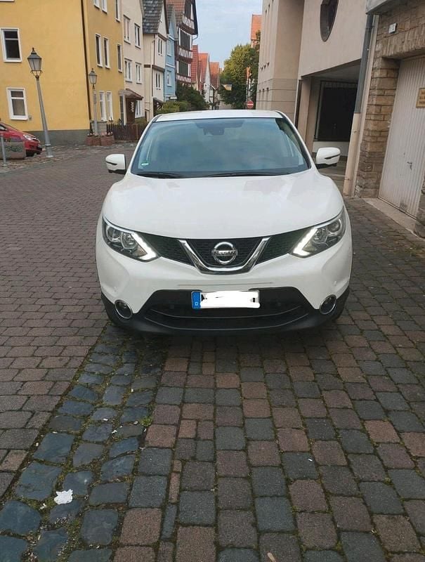 Gebraucht Nissan Qashqai 130 PS (95 kW) 2016 Weiß SUV