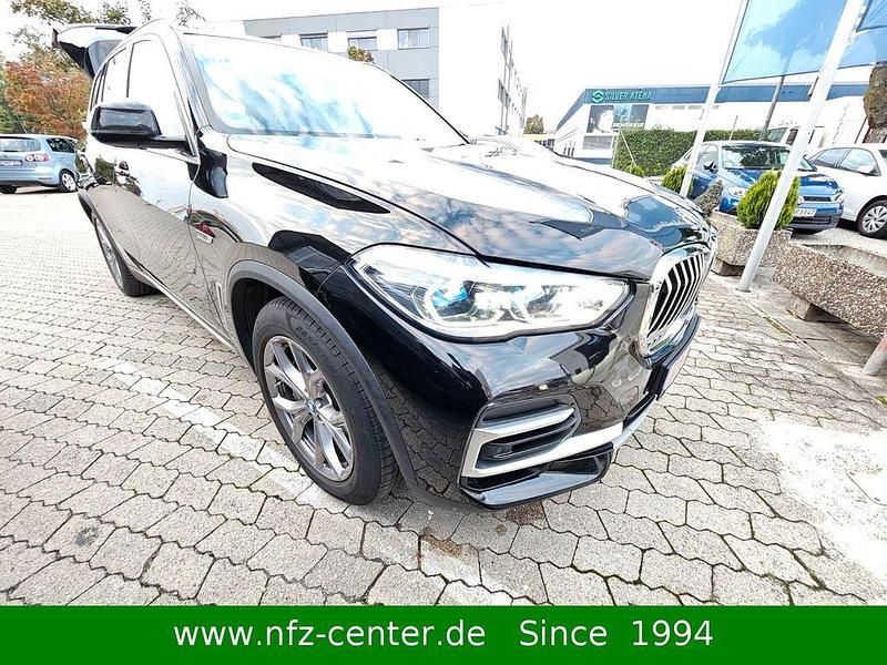 Gebraucht BMW X5 xLine 394 PS (289 kW) 2022 Schwarz ii/bonnet fluid black SUV