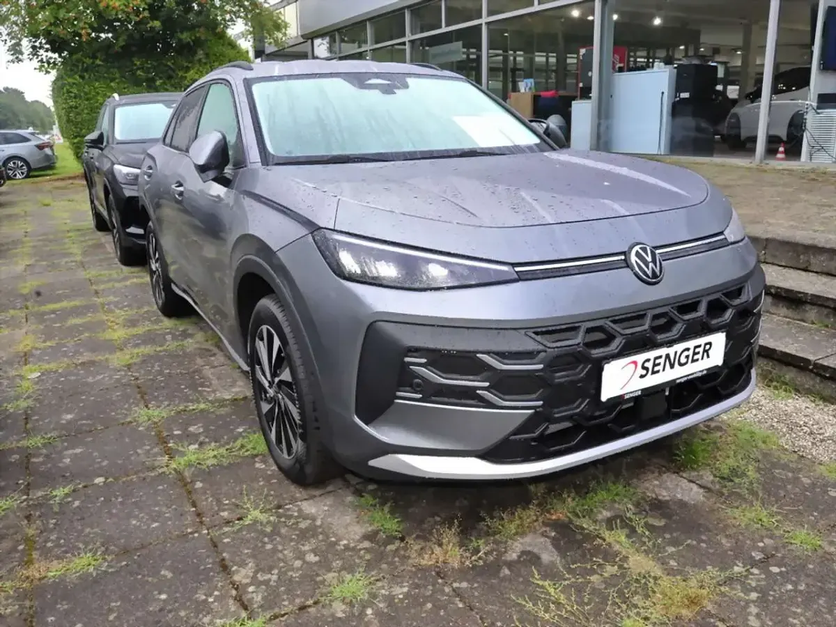 Neu VW T-Roc Life 116 PS (85 kW) 2026 Wolf grey SUV