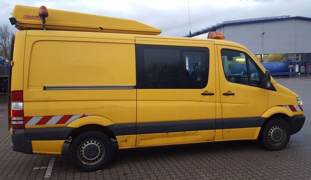 Gebraucht Mercedes Sprinter 163 PS (119 kW) 2010 Gelb Van