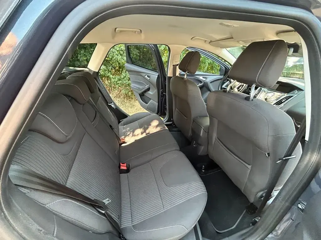 Gebraucht Ford Focus Titanium 163 PS (119 kW) 2013 Grau Limousine