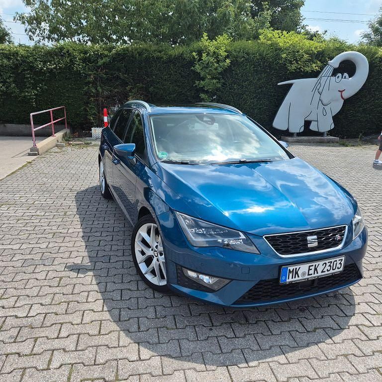 Blau Gebraucht 2015 Seat Leon ST FR Kombi | 7.999 € (Etwas zu teuer) - Bild 1/4
