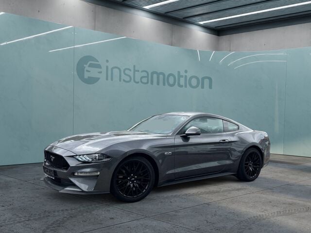Grau Gebraucht 2022 Ford Mustang GT Fastback Coupé | 50.700 € (Teuer) - Bild 1/2