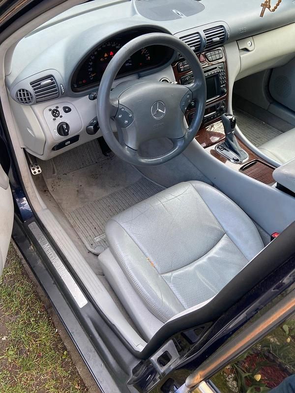 Gebraucht Mercedes C320 231 PS (169 kW) 2001 Blau Kombi