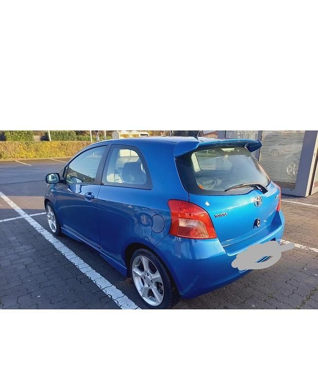 Blau Gebraucht 2006 Toyota Yaris Sport Kleinwagen | 2.200 € (Fairer Preis) - Bild 1/4
