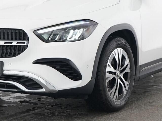 Gebraucht Mercedes GLA200 Progressive 150 PS (110 kW) 2025 Unilack polarweiß SUV