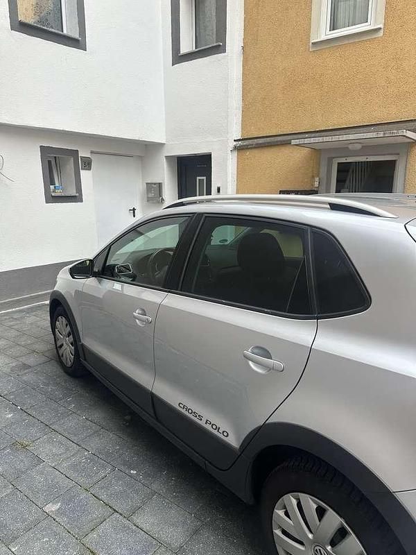 Gebraucht VW Polo Cross 105 PS (77 kW) 2011 Kleinwagen