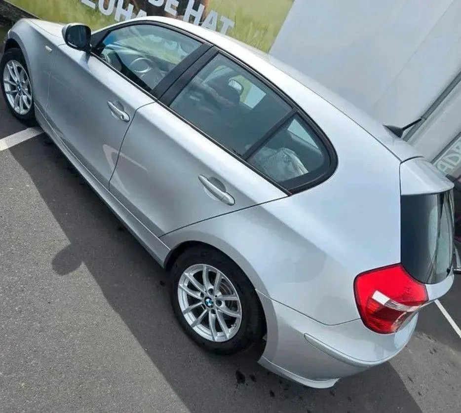 Gebraucht BMW 116 Sport Line 116 PS (85 kW) 2011 Silber Kleinwagen