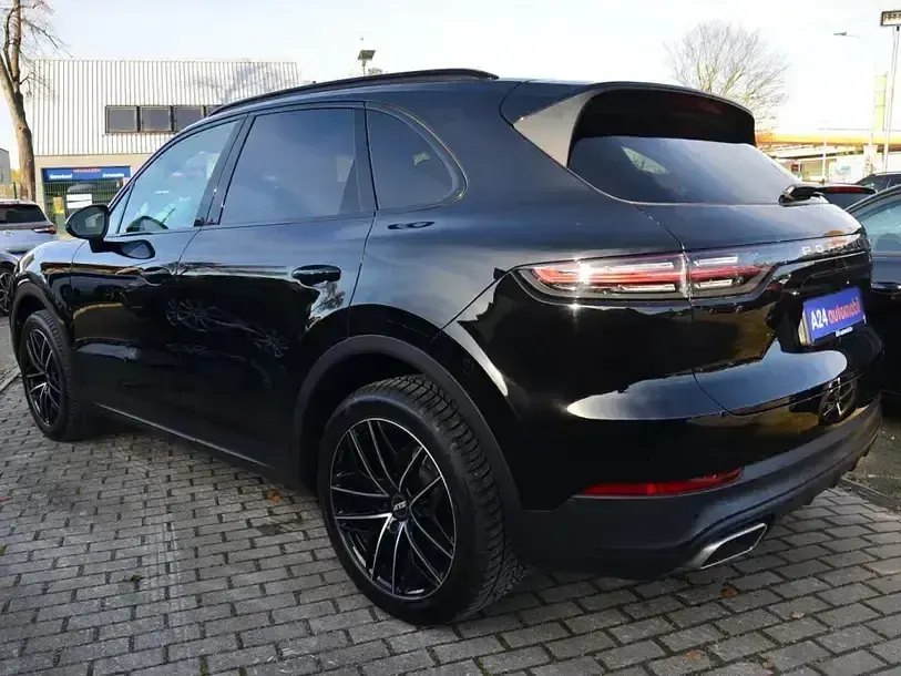 Gebraucht Porsche Cayenne 340 PS (250 kW) 2022 Schwarz SUV