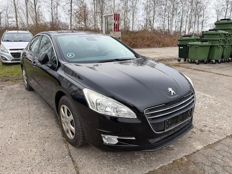 Gebraucht Peugeot 508 Active 156 PS (114 kW) 2011 Schwarz Limousine