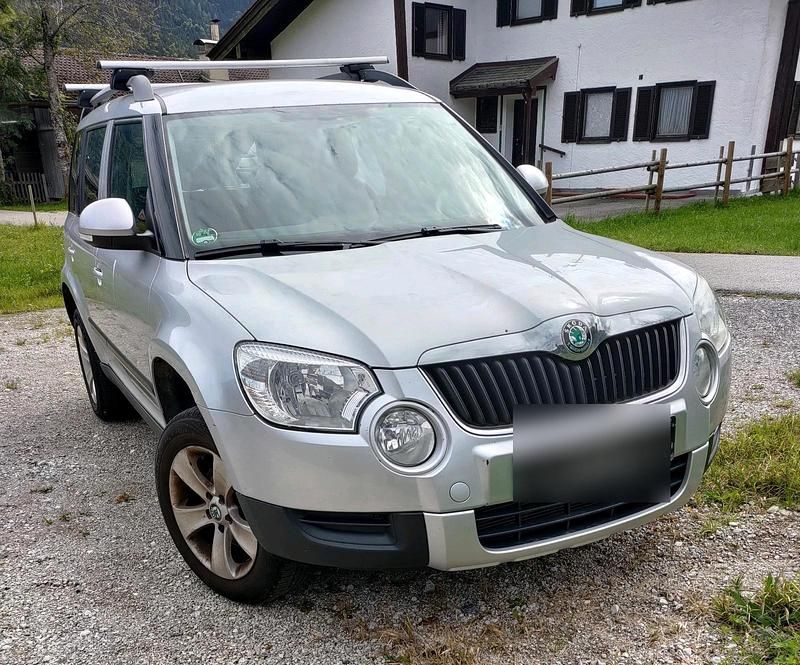 Silber Gebraucht 2011 Skoda Yeti SUV | 2.700 € (Superpreis) - Bild 1/4