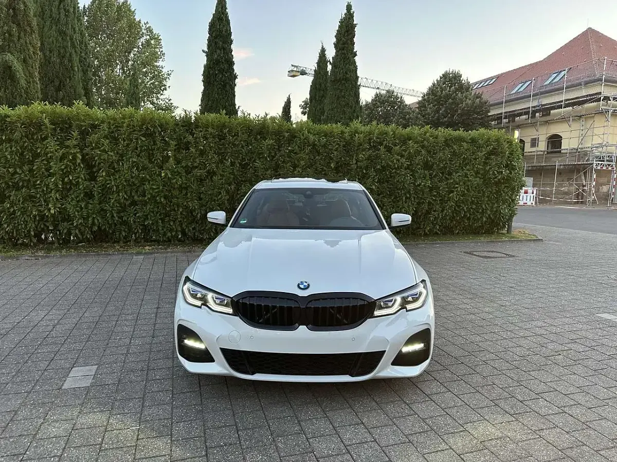 Gebraucht BMW 330 M Sport 258 PS (189 kW) 2022 Limousine