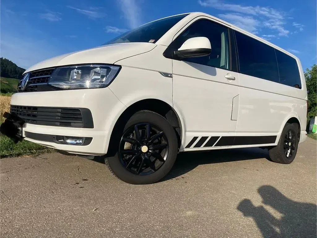 Gebraucht VW Multivan Comfortline 199 PS (146 kW) 2019 Weiß Van / Kleinbus