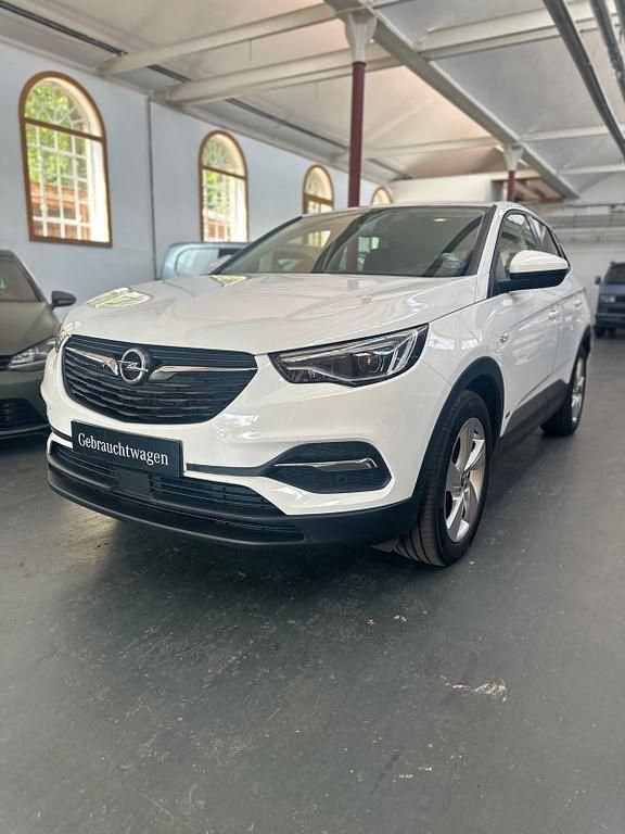 Weiß Gebraucht 2021 Opel Grandland X SUV | 18.900 € (Superpreis) - Bild 1/4