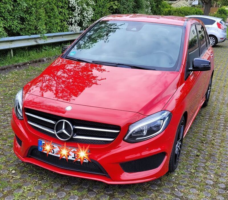 Rot Gebraucht 2016 Mercedes B250 AMG line Van / Kleinbus | 22.000 € - Bild 1/4