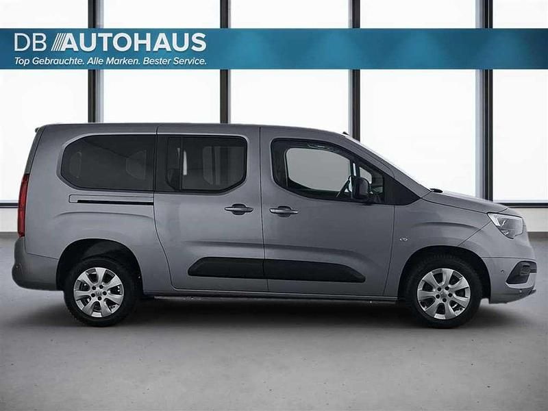 Gebraucht Opel Combo Life Elegance 131 PS (96 kW) 2022 Silber Van / Kleinbus