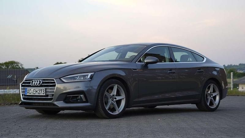 Gebraucht Audi A5 Sport 190 PS (139 kW) 2018 Grau Coupé