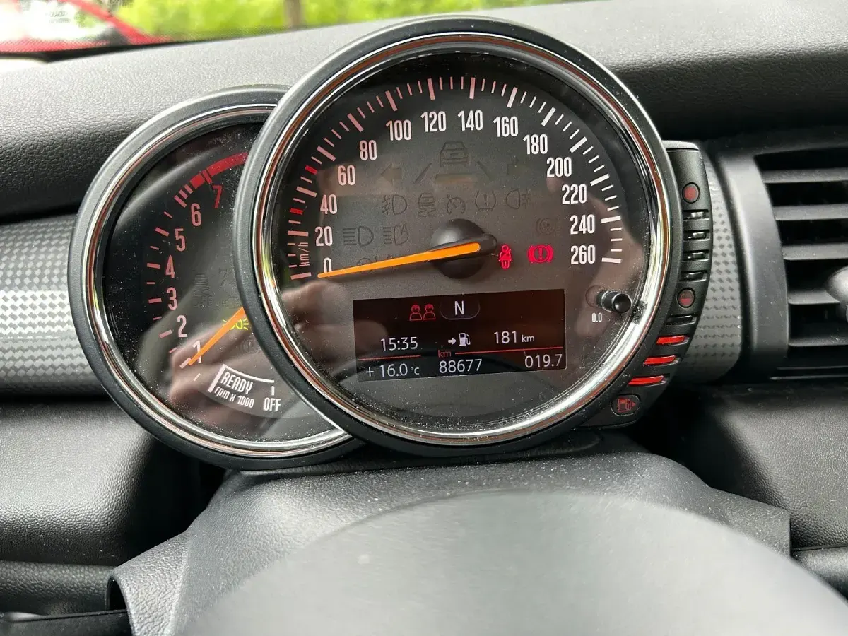 Gebraucht Mini Cooper 136 PS (100 kW) 2015 Grau Kleinwagen