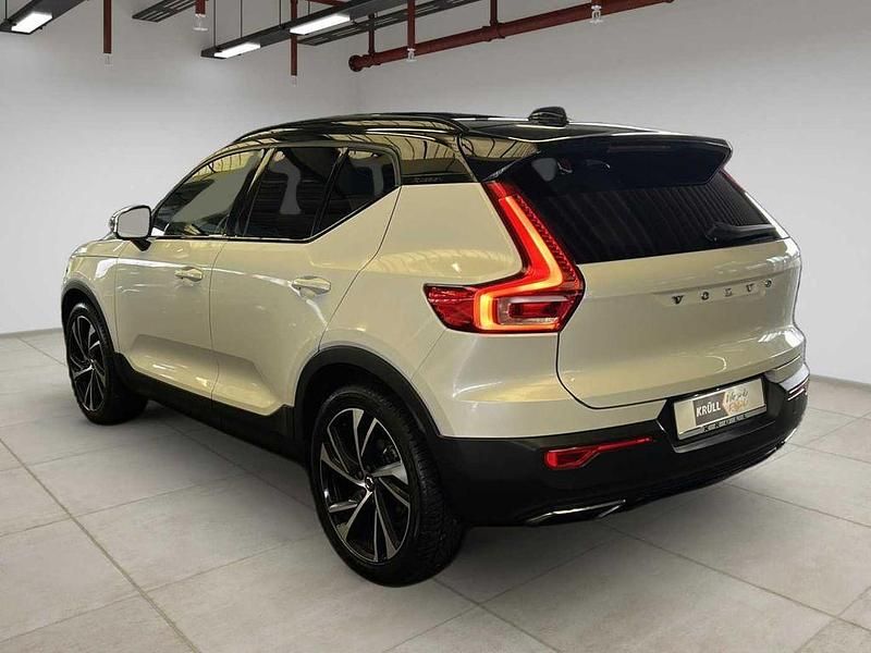 Gebraucht Volvo XC40 R-Design 190 PS (139 kW) 2020 Weiß SUV