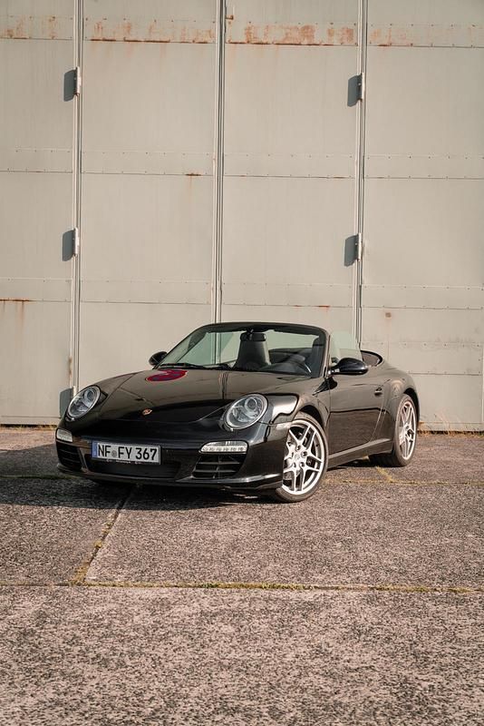 Schwarz Gebraucht 2008 Porsche 911 Carrera Cabriolet Cabrio | 70.997 € (Etwas zu teuer) - Bild 1/4