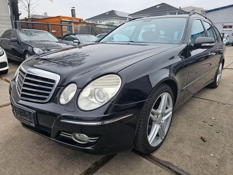 Schwarz Gebraucht 2007 Mercedes E200 Kombi | 5.999 € (Fairer Preis) - Bild 1/4