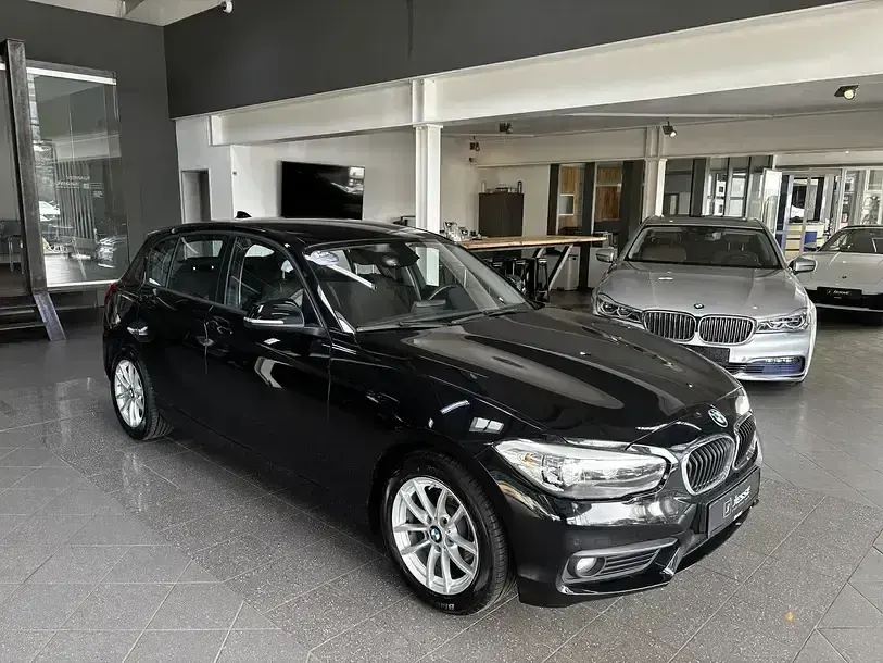 Gebraucht BMW 116 Advantage 109 PS (80 kW) 2017 Schwarz Kleinwagen
