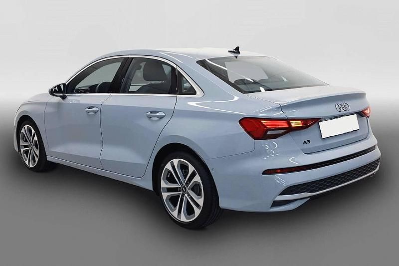 Gebraucht Audi A3 116 PS (85 kW) 2025 Grau Limousine