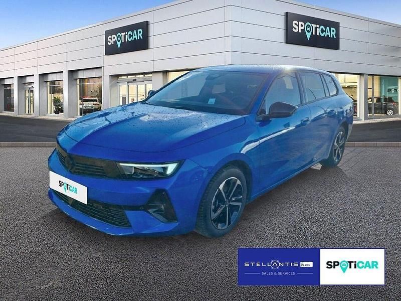 Gebraucht Opel Astra 131 PS (96 kW) 2024 Blau Limousine