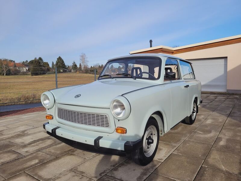 Grau Gebraucht 1990 Trabant 601 Limousine | 25.999 € - Bild 1/4