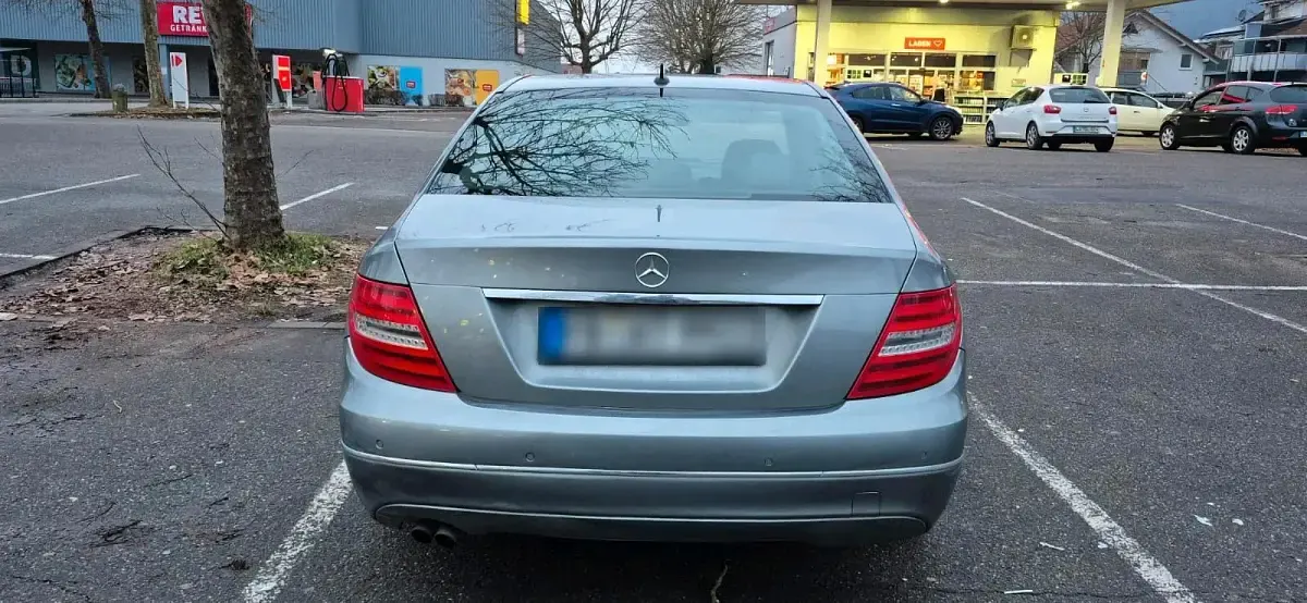 Gebraucht Mercedes C200 136 PS (100 kW) 2013 Grau Limousine