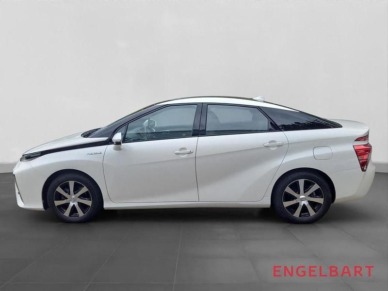 Gebraucht Toyota Mirai Basis 154 PS (113 kW) 2019 Weiß Limousine