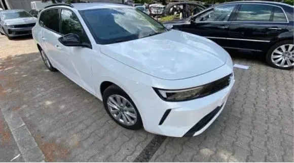 Gebraucht Opel Astra Edition 110 PS (80 kW) 2025 Kleinwagen