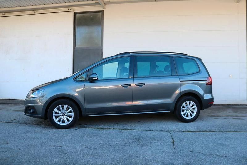 Gebraucht Seat Alhambra Style 150 PS (110 kW) 2019 Grau Van / Kleinbus