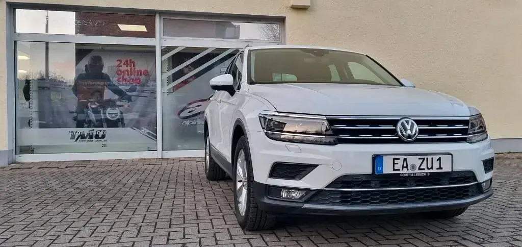 Gebraucht VW Tiguan Highline 190 PS (139 kW) 2020 Weiß SUV