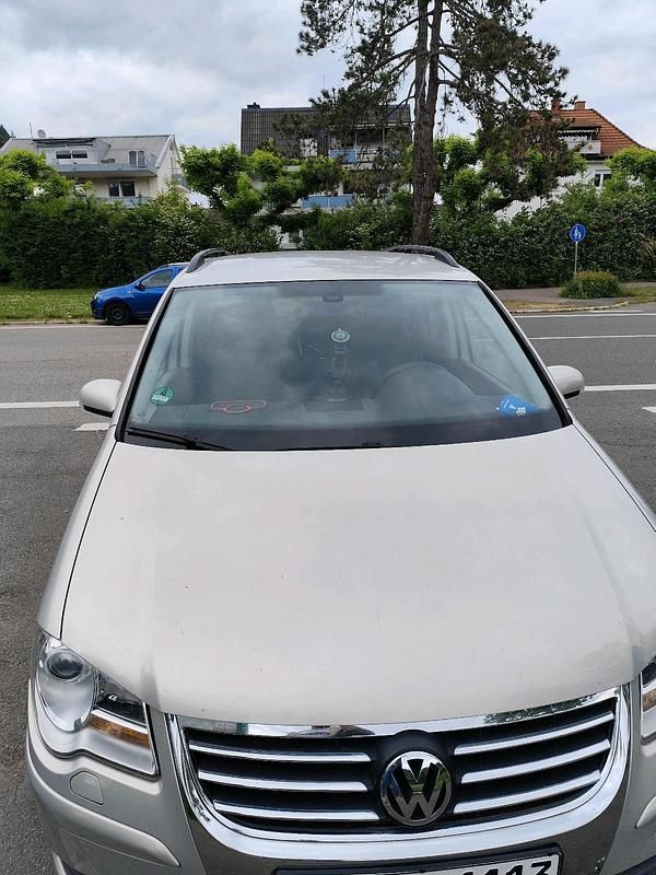 Gebraucht VW Touran 140 PS (102 kW) 2009 Silber Van / Kleinbus