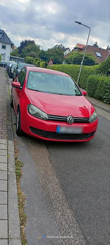 Rot Gebraucht 2009 VW Golf VI Limousine | 4.500 € (Etwas zu teuer) - Bild 1/4