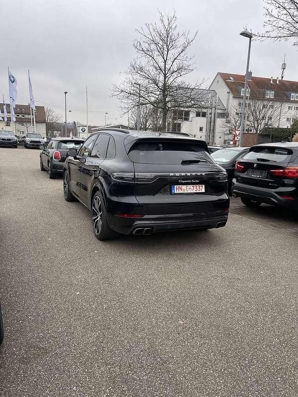 Schwarz Gebraucht 2018 Porsche Cayenne Turbo SUV | 71.500 € (Superpreis) - Bild 1/4