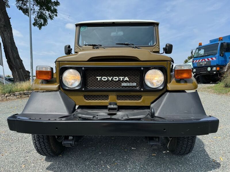 Gebraucht Toyota Land Cruiser 90 PS (66 kW) 1981 Grün SUV