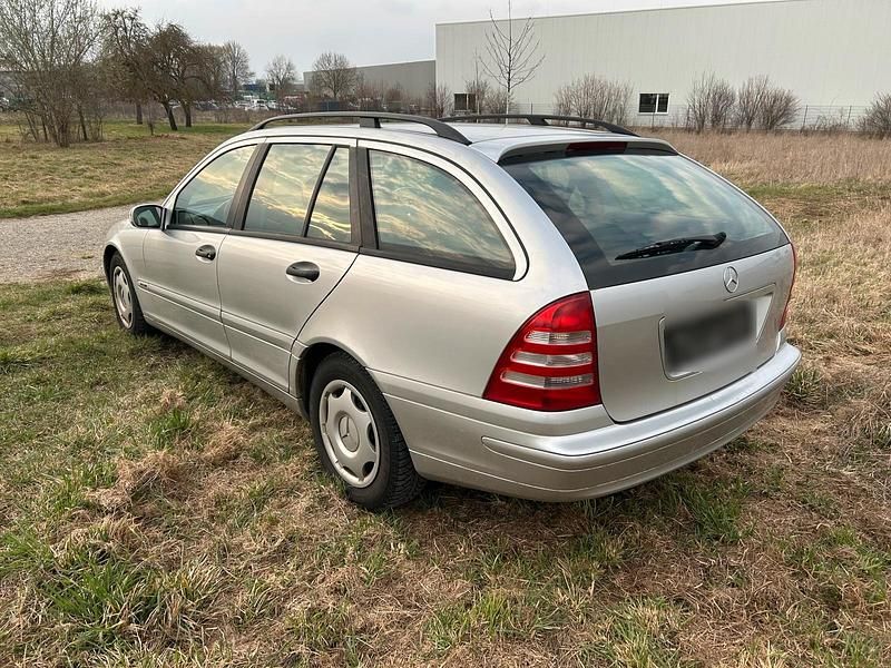 Gebraucht Mercedes C180 143 PS (105 kW) 2003 Silber Kombi