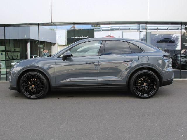Używany Porsche Macan 300 kW (408 KM) 2025 Szary SUV